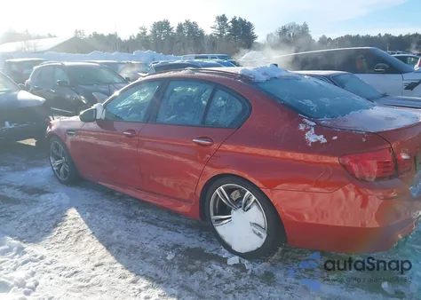 2013 BMW M5 z USA, uszkodzony, nr VIN WBSFV9C50DD096243